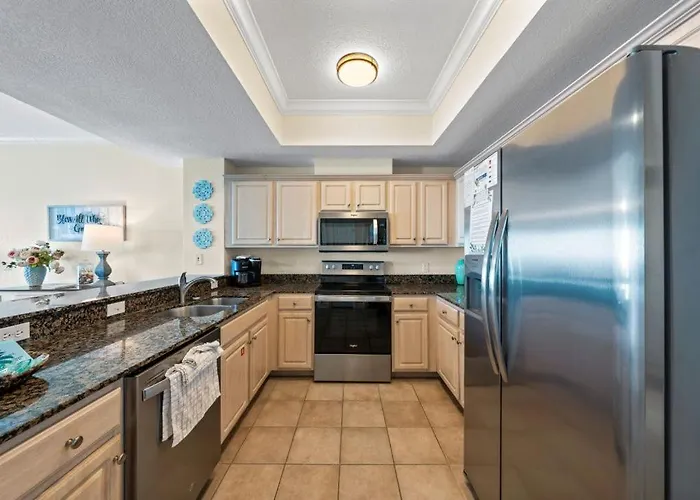 Apartment Crystal Shores West 1007 By Youngs Suncoast