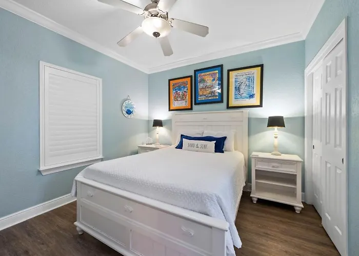 Crystal Shores West 1007 By Youngs Suncoast Apartment