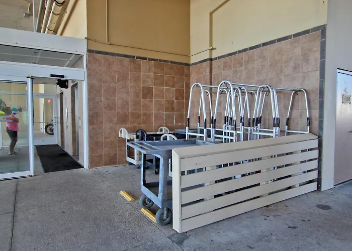 Apartment Crystal Shores West 1007 By Youngs Suncoast Gulf Shores